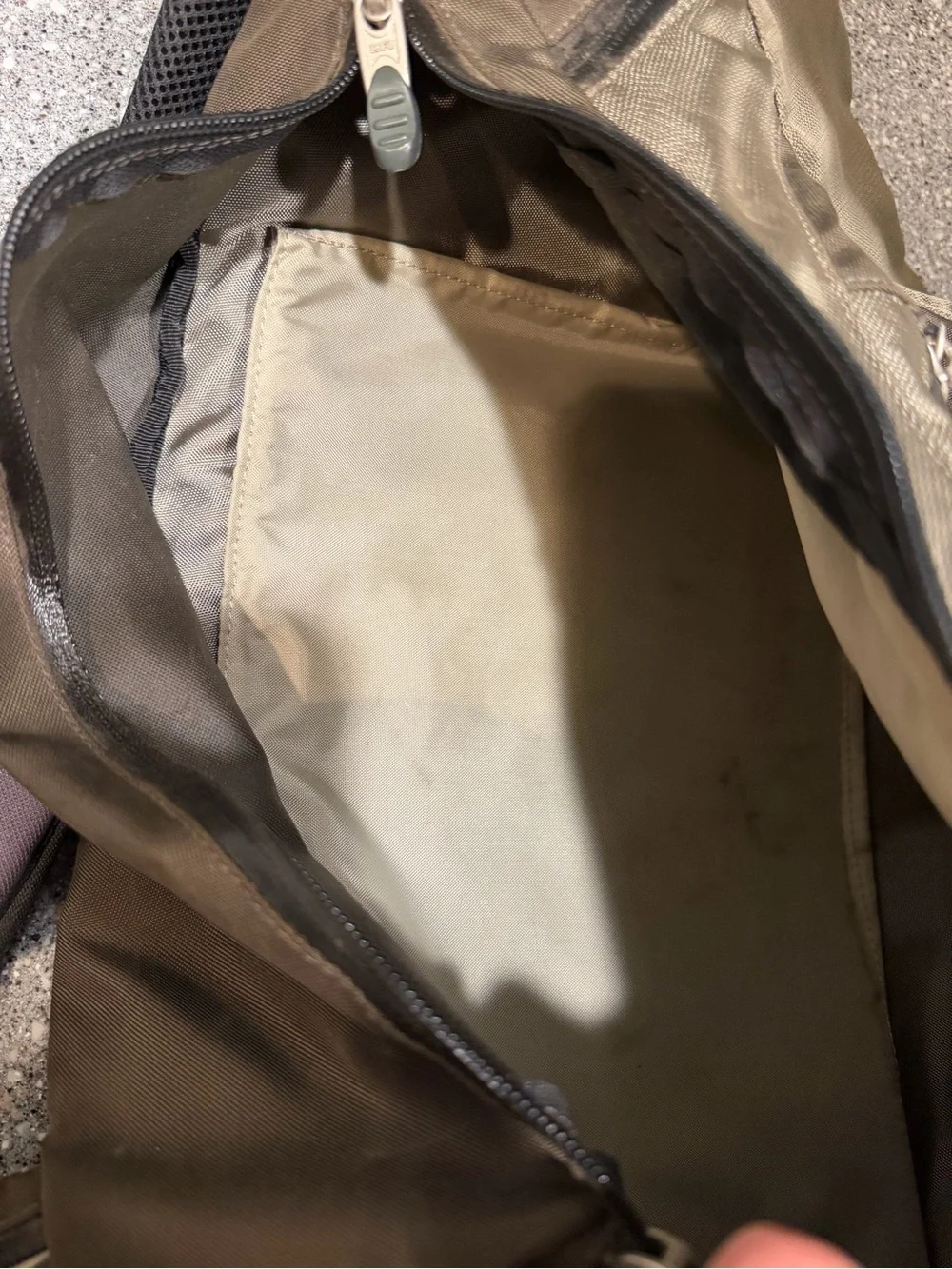 REI Tactical Olive Green Men’s Slingback Backpack